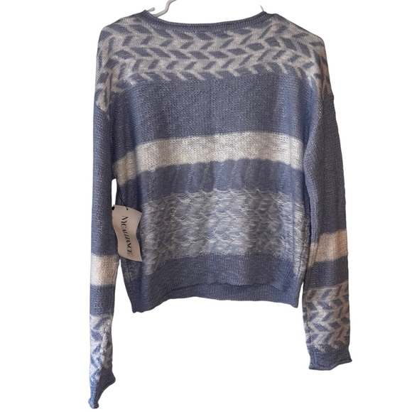 NYC Alliance | NWT Soft Blue & White Chevron Stripe Sweater | Size M - Picture 3 of 9